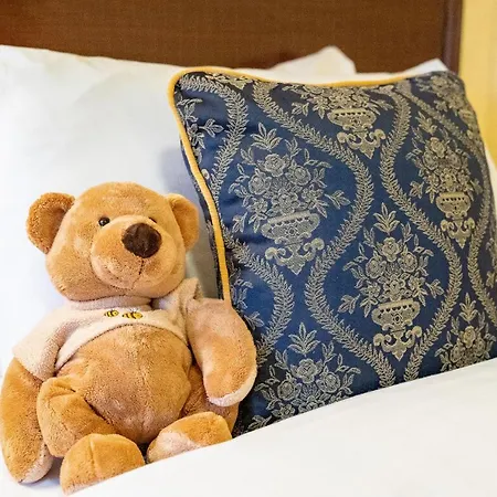 Earls Court House Konukevi 4*