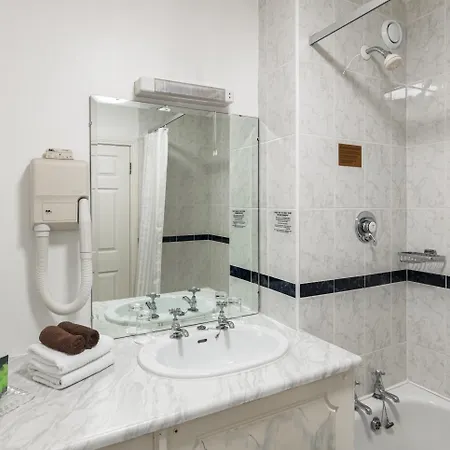بيت ضيافة Earls Court House كيلارني