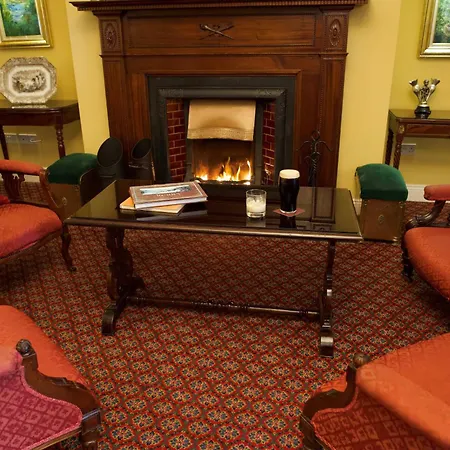 Earls Court House بيت ضيافة كيلارني