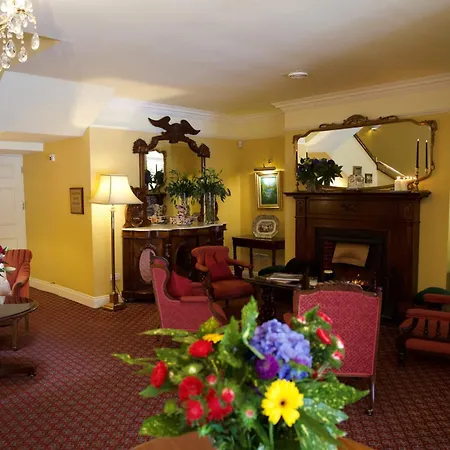 Earls Court House Gasthof 4*