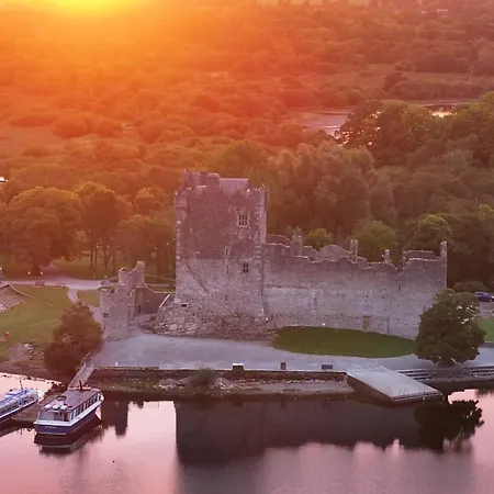 Earls Court House Gasthof 4*