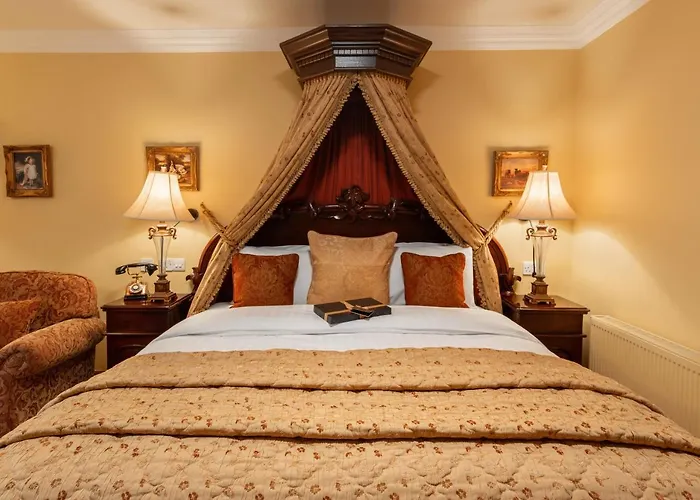 Earls Court House 4* Killarney