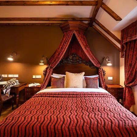 Earls Court House كيلارني