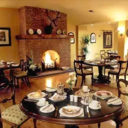 Earls Court House 4* كيلارني