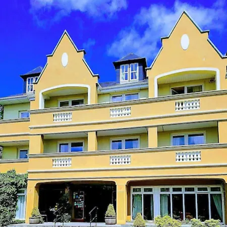 Earls Court House كيلارني